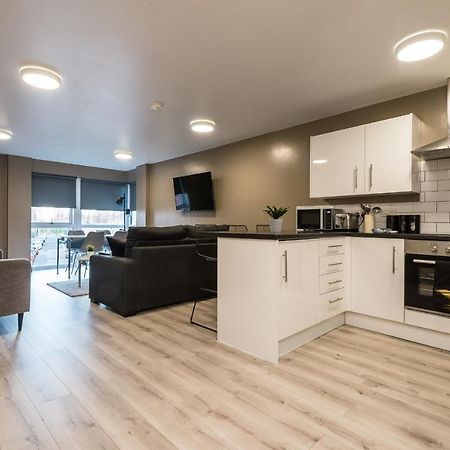 Host Apartments - Spacious 3 Bed Apartment With 3 Ensuites Liverpool Bagian luar foto