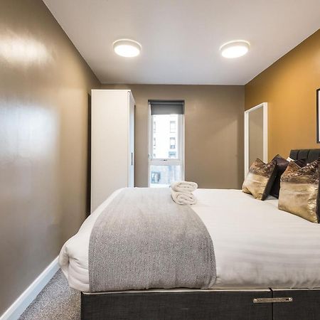 Host Apartments - Spacious 3 Bed Apartment With 3 Ensuites Liverpool Bagian luar foto