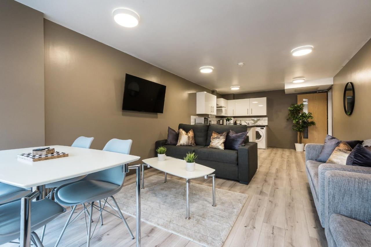 Host Apartments - Spacious 3 Bed Apartment With 3 Ensuites Liverpool Bagian luar foto